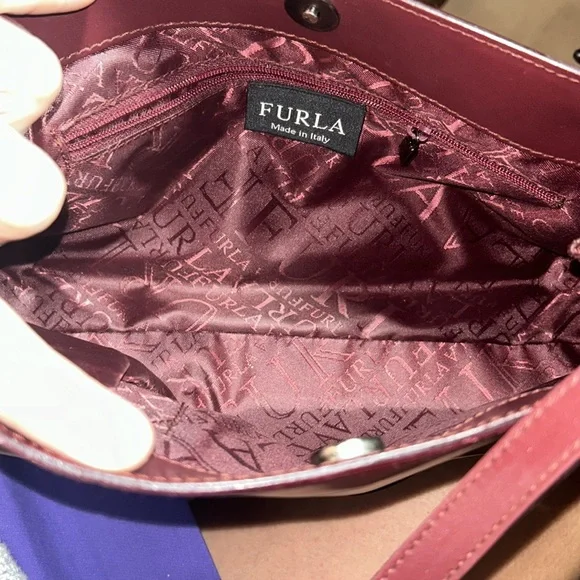 NWT - Furla - Anchor Velvet Burgundy Handbag - Picture 5 of 7
